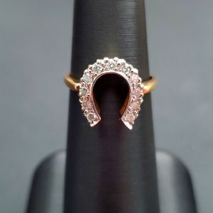 Vintage 10k Gold Diamond Horseshoe Ring